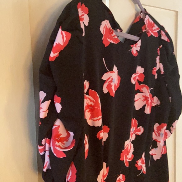 ⚡️Fitted 3/4 cap sleeve midi dress - Picture 8 of 8